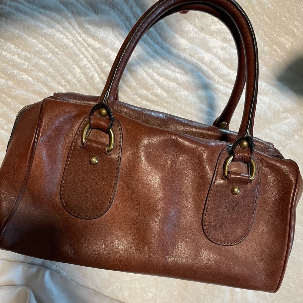 Banana Republic Brown Leather “doctors style” bag.